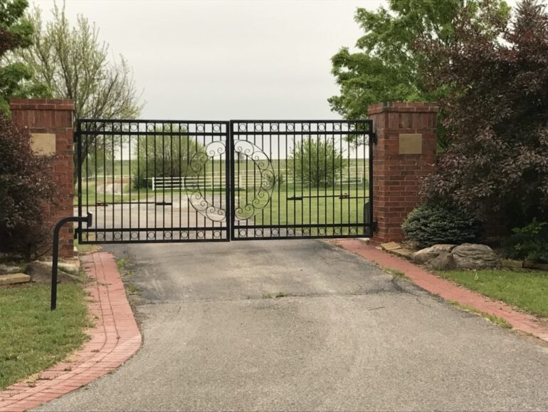 metal driveway gate